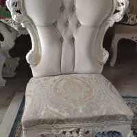 صندلی غذا خوری سلطنتی
