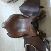 زین شیرازی سلامت بدون شکستگی و پارگی و پوسیدگی
