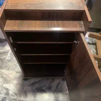 جاکفشی چوبی ۴ طبقه در حد نو