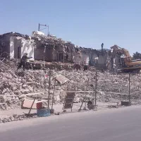 تخریب‌ ساختمان