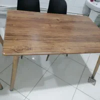 میز چوبی