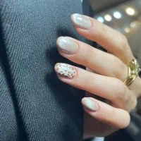 اجاره میز ناخن در فضایی لوکس و حرفه‌ای/سالن سلینا