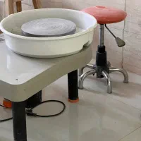 چرخ سفالگری  همراه با صندلی مدل p150