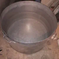 دیگ  یا قابلمه بزرگ وزن ۵۱ کیلو فروشی