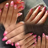 کاشت ناخن به مناسبت روز دختر