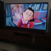 تلویزیون ۵۰ اینچ