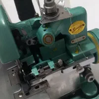 چرخ خیاطی سردوز سه نخ درحدنونو باکارتن|چرخ خیاطی و ریسندگی|شیراز, پودنک|دیوار