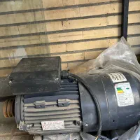 بالابر مغازه درحد نو