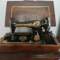 چرخ خیاطی آلمانی سالم در حد نو