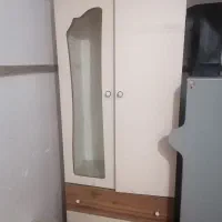 تخت وکمد