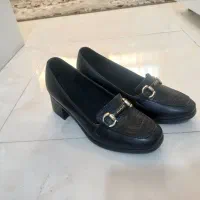 کفش سایز ۳۹
