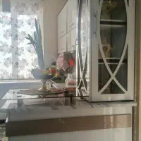 ویترین و کابینت یک متری