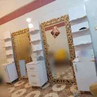ست دکور آرایشگاه با دوتا صندلی اصلاح