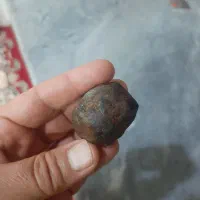 مهره و سنگ خیلی قدیمی|کلکسیون اشیاء عتیقه|کاشمر, |دیوار