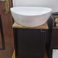 روشویی کوچک‌ مدرن