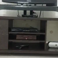 میز تلویزیون تمیز سالم