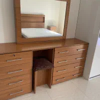 تخت خواب دو نفره ۱/۶ در ۲ بهمراه دراور و میز آرایش|تخت و سرویس خواب|رشت, گلسار|دیوار