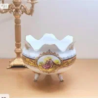 آجیل خوری یاشکلات خوری