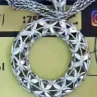 آویز طلا گمشده