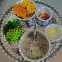 استخدام صندوقدار خانم و پیک موتوری