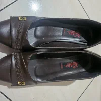 کفش های پاشنه دار در حد نو