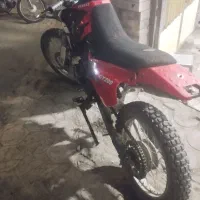 تریل|موتورسیکلت|سربند, |دیوار