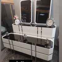 آیینه و کنسول نارسیس