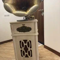 گرامافون ایستاده اصلا استفاده نشده