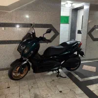 Xmax 1401|موتورسیکلت|تهران, درختی|دیوار