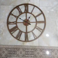 ساعت دیواری چوبی 60در60رنگ برنز