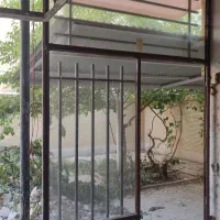درب و پنجره فلزی سالم