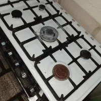 اجاق گاز فردار پنج شعله تمیز سالم