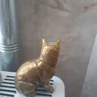 گربه برنجی وپارچ|مجسمه، تندیس، ماکت|اراک, |دیوار