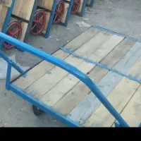 گاری چهار چرخ