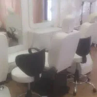 آرایشی|آرایشگاه و سالن‌های زیبایی|پرند, فاز ۲|دیوار