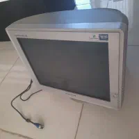 کامپیوتر قدیمی بدون هارد به فروش می‌رسد|رایانه رومیزی|صدرا-فارس, فاز ۱|دیوار