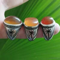 سه عدد عقیق یمنی کهنه استادعطایی