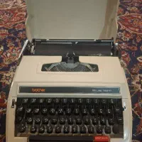 ماشین تحریر