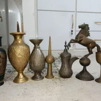 عتیغه (گلدان مجسمه)