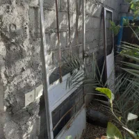 دوتا درب اهنی انباری دوتا پنجره و یه کم درب چوبی|حراج|طبس, |دیوار