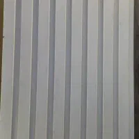 کارگر موزاییک سازی با جای خواب