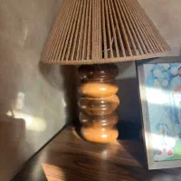 آباژور و گلدان