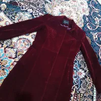 پالتو بارانی دخترانه|لباس|قم, قلعه کامکار|دیوار