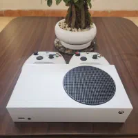 ایکس باکس سری اس دو دسته x box s series|کنسول، بازی ویدئویی و آنلاین|تهران, فدک|دیوار