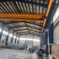 اجاره کارگاه ۷۰۰متری برق ۴۰۰آمپرجرثقیل هوایی دار