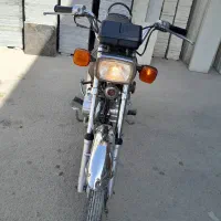 موتورسیکلت 125 مدارک تکمیل آماده به نام زدن|موتورسیکلت|قم, کوه سفید|دیوار