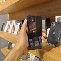 ایفون ۱۲ نرمال