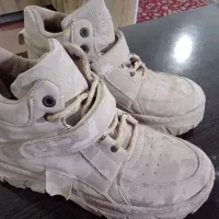 نیم بوت دخترانه کمربند ورزشی کتونی سفید|کیف، کفش، کمربند|صباشهر, |دیوار