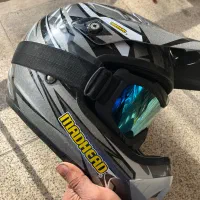 کلاه کراسی با عینک