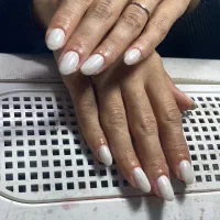 کاشت ناخن با قیمت مناسب